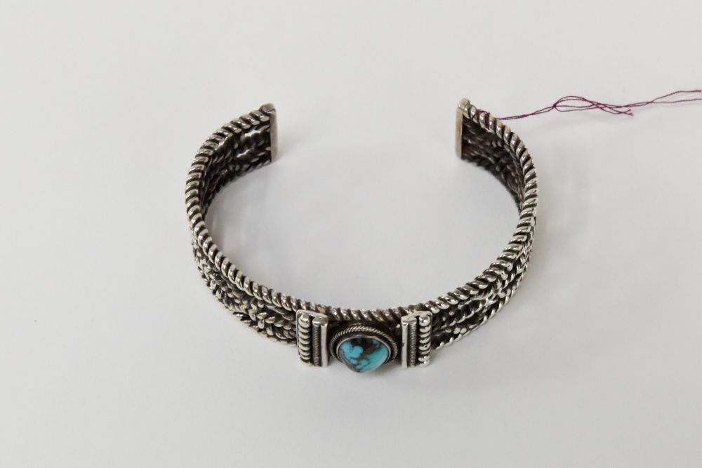 Large Navajo Bracelet with High Grade Natural Bisbee Turquoise stone setting;
