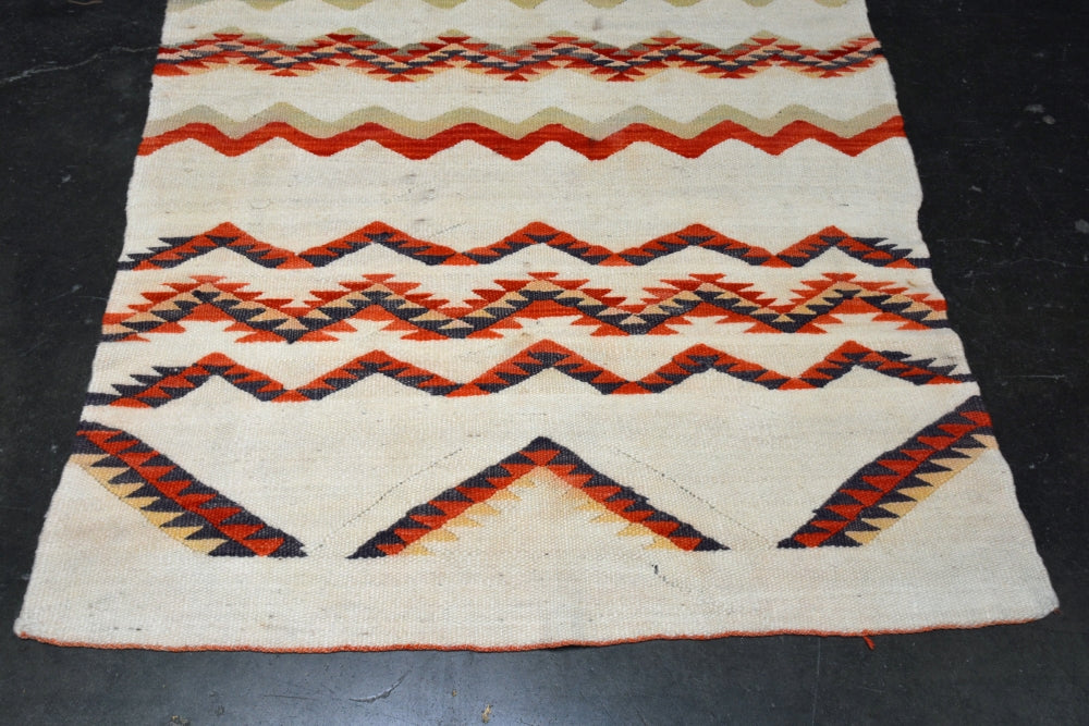 Navajo Transitional-Period Shoulder Blanket