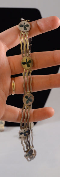 Taxco Sterling Silver & Inlay Necklace Three Wavy Bars and Clover Motif
