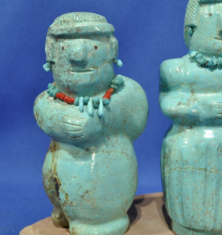 Large Zuni Fetish: Nevada #8 Turquoise Altar Couple by Hayes Leekya