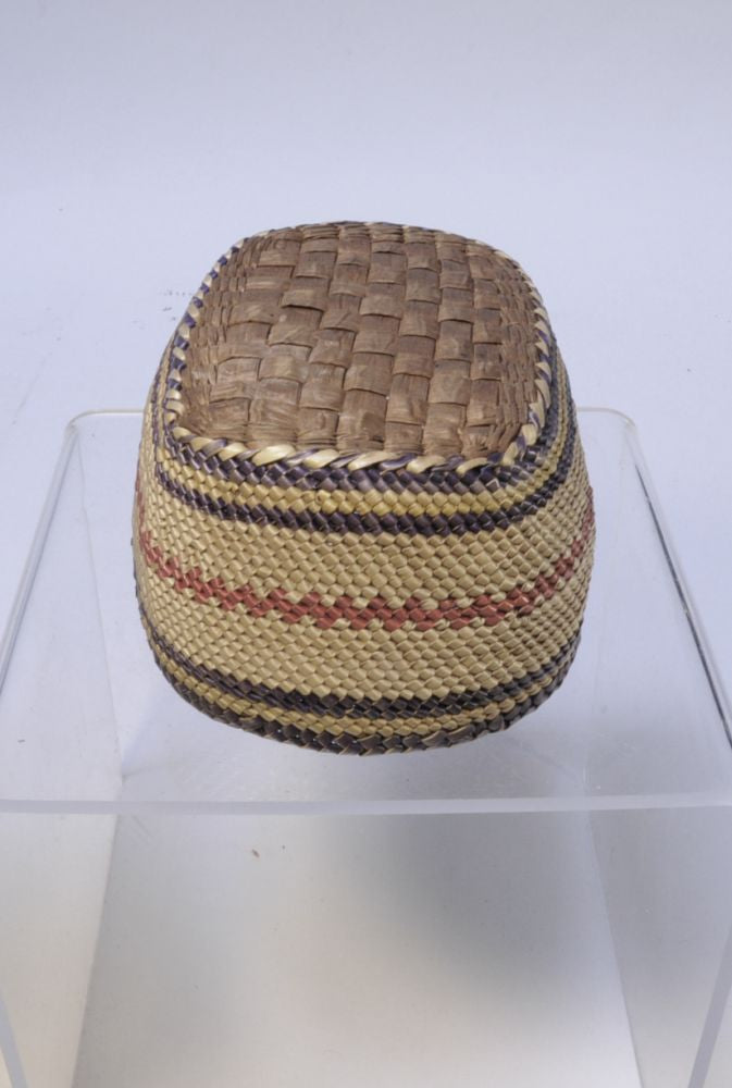 Fine Makah - Nuu-chah-nulth Indian Basket