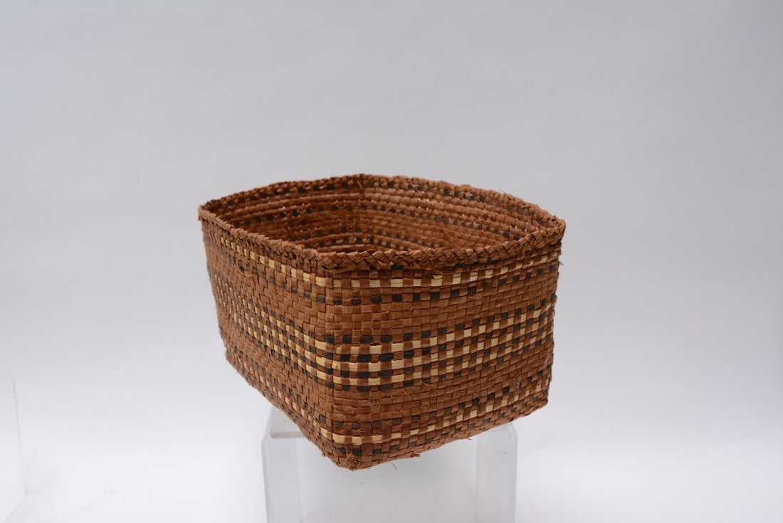 Salish Rectangular Basket, possibly Lummi, with banded motif