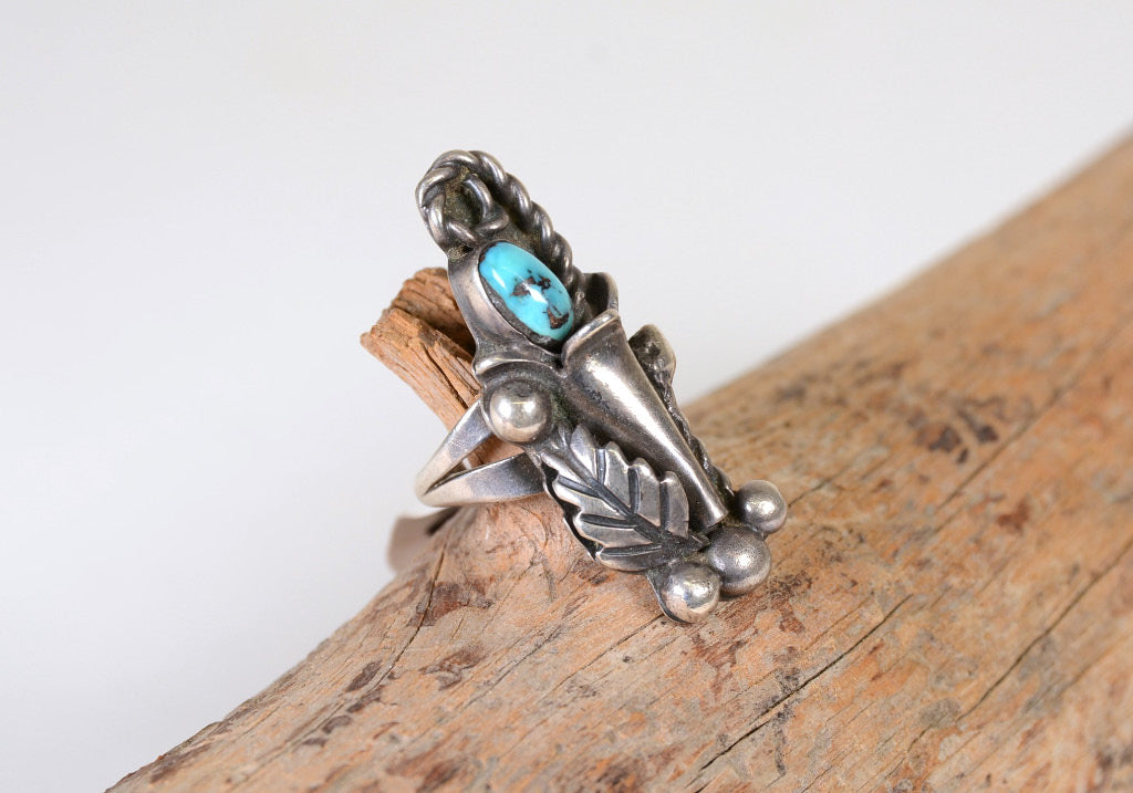 Navajo Squash Blossom Ring Size: 4 1/2