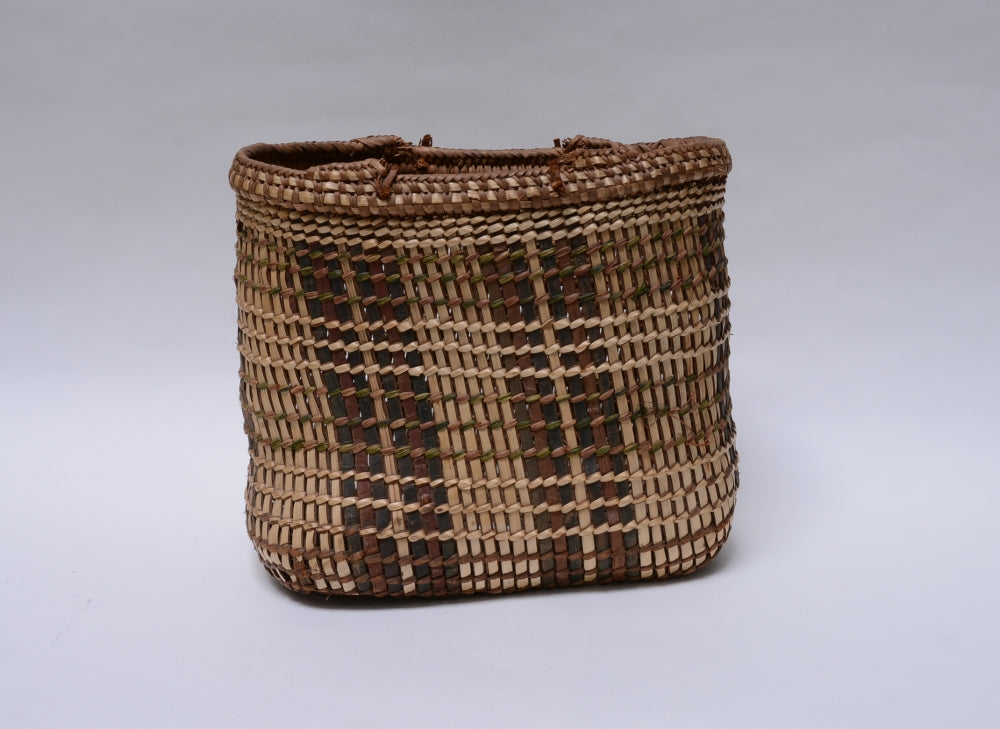 Large Chehalis Basket