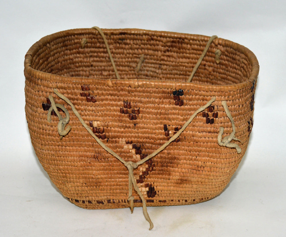 Antique Coast Thompson River Salish Creek Hard Basket w/o lid