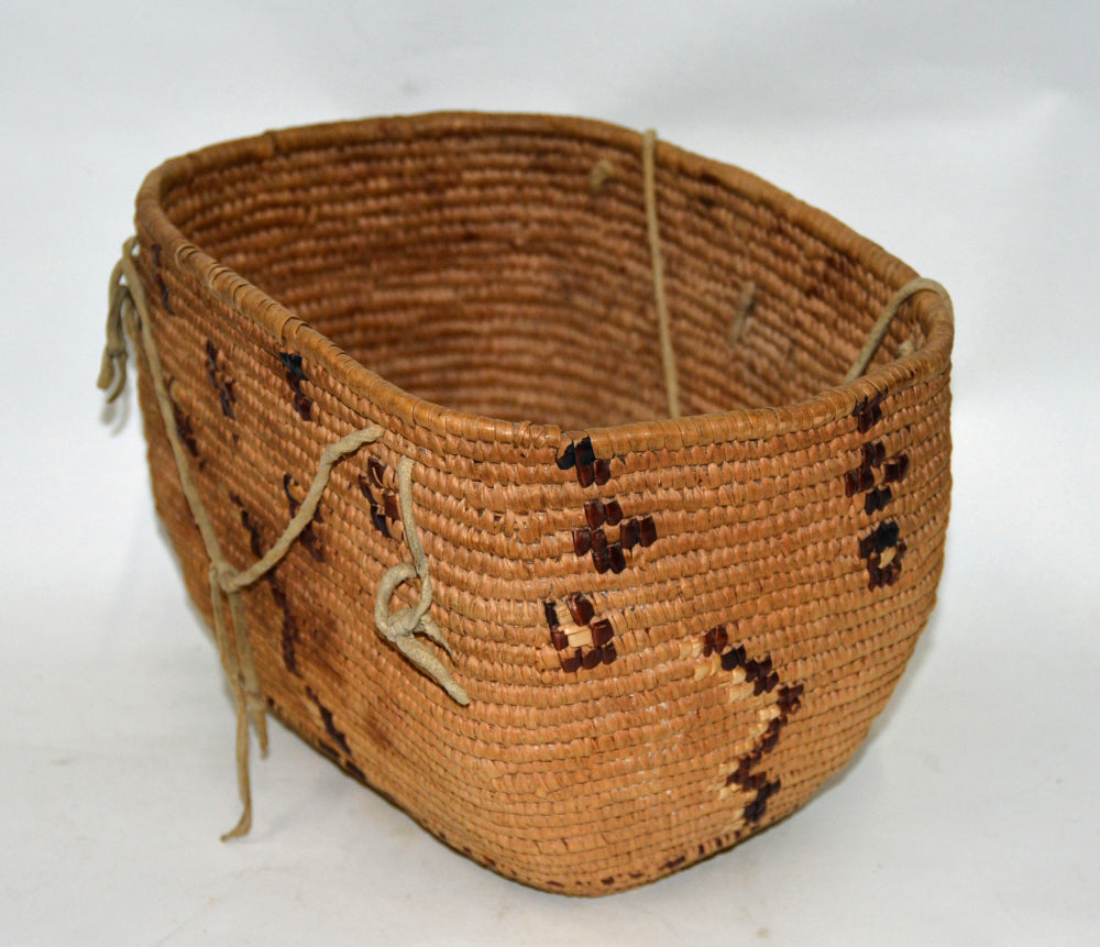 Antique Coast Thompson River Salish Creek Hard Basket w/o lid