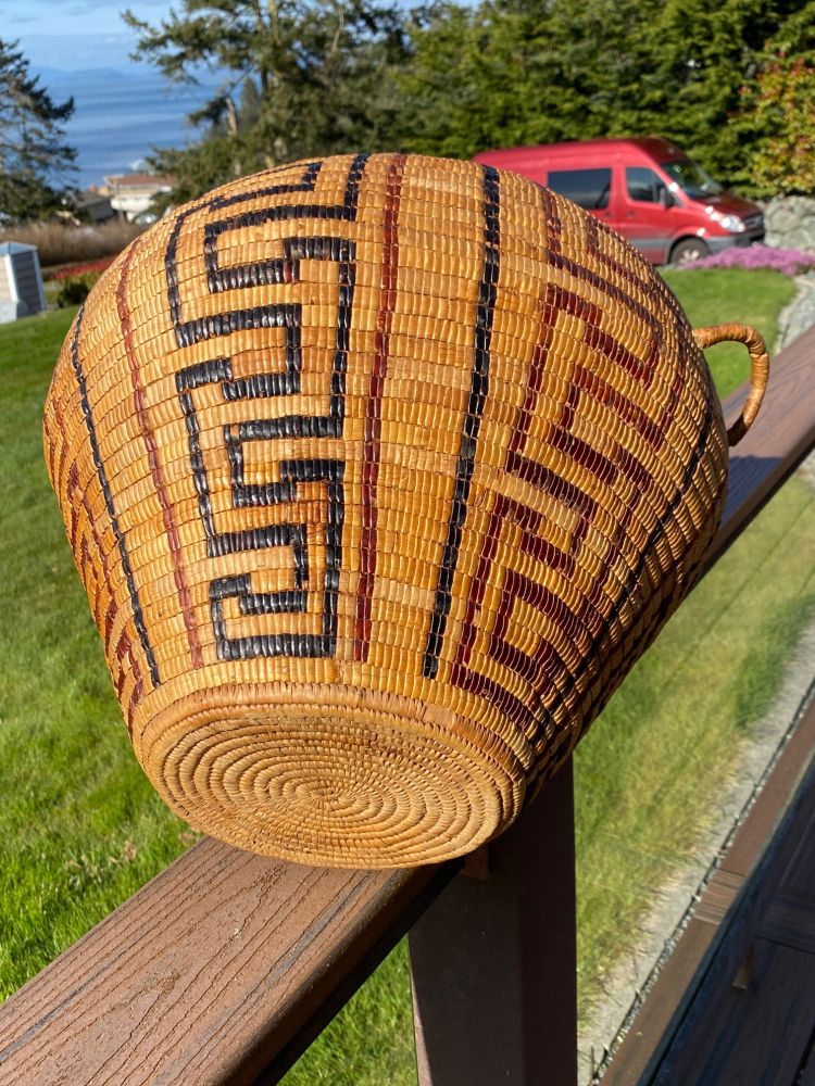 A very fine, large and early Salish Thompson River fully imbricated lidded storage basket with lid