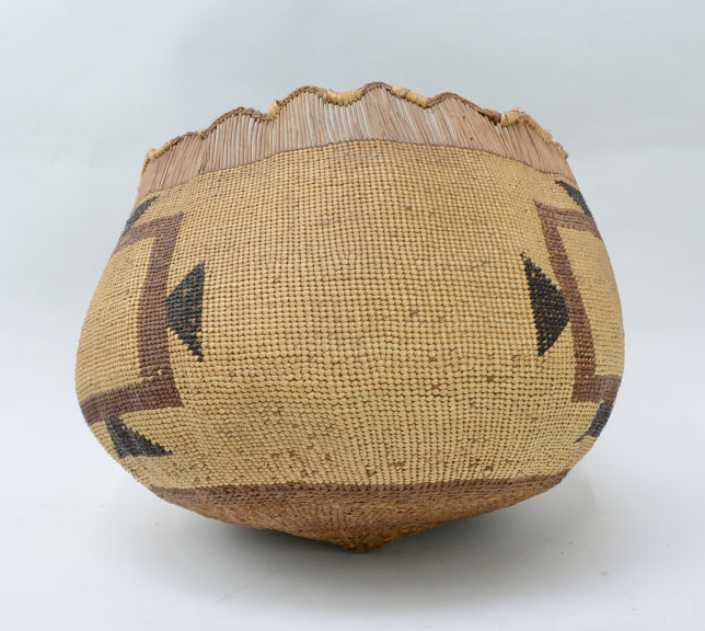 Fine Northern California Vintage Native Basketry    Very Large Karuk / Yurok Indian Basket