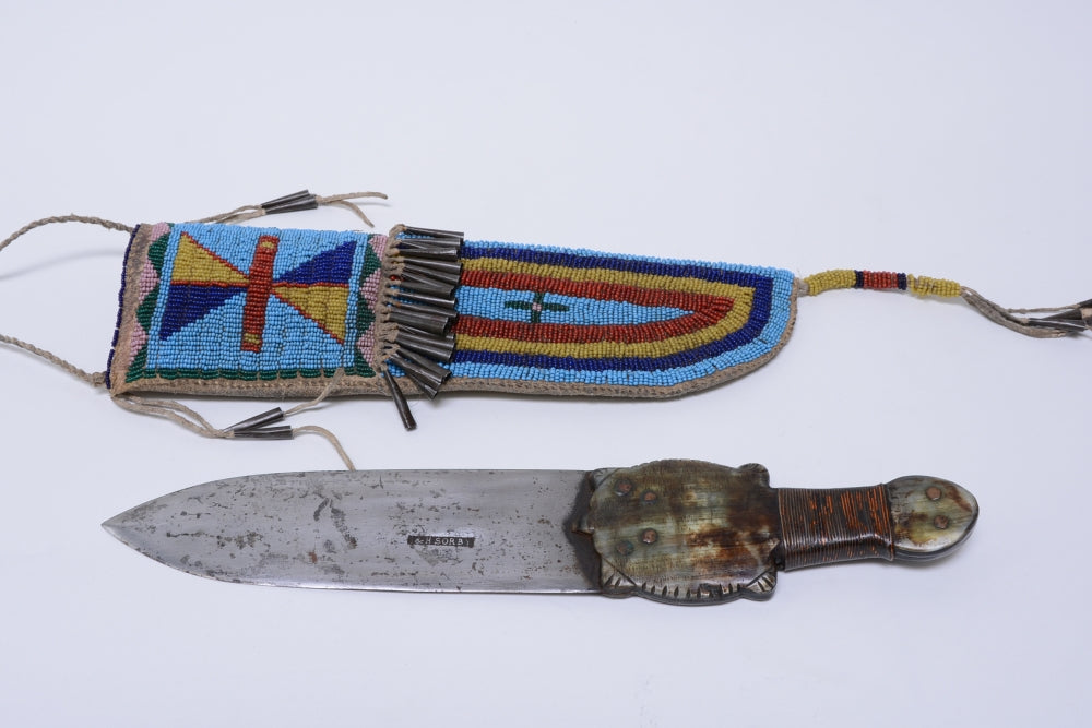 Plains Dag Knife with beaded sheath with turtle handle