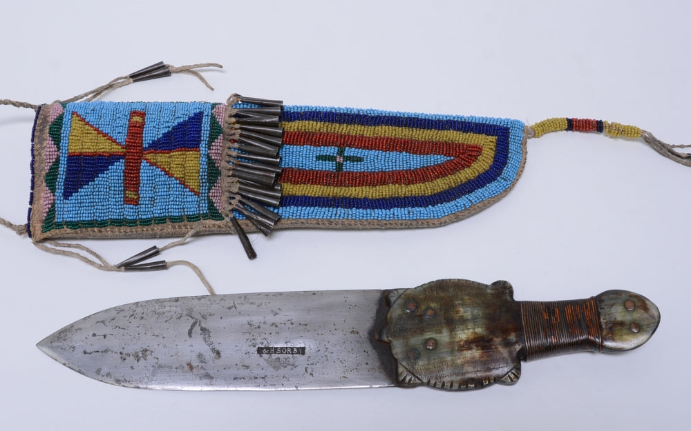 Plains Dag Knife with beaded sheath with turtle handle