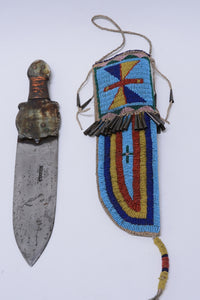 Plains Dag Knife with beaded sheath with turtle handle