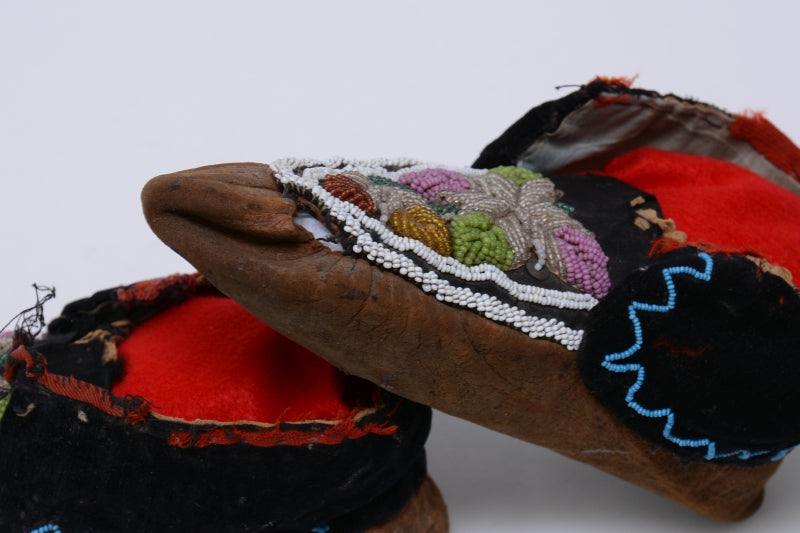 Early Iroquois Beaded Moccasins