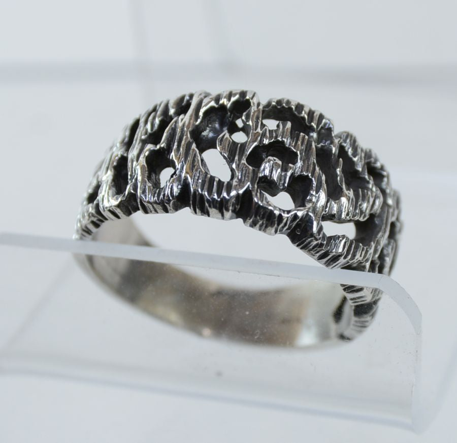 Sterling Silver Ring Size: 12