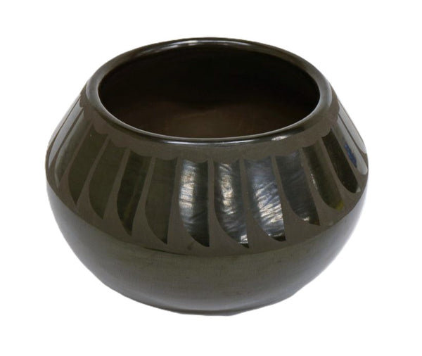 Fine Santa Clara Pueblo Pottery Jar By Nicolasa Naranjo