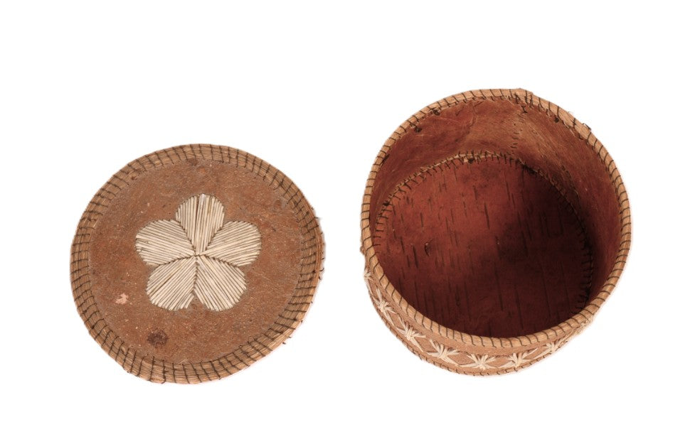Ontario Canada Birch Bark with Lid Basket