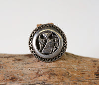 Silver Ring Circle with Design Inside Size 8