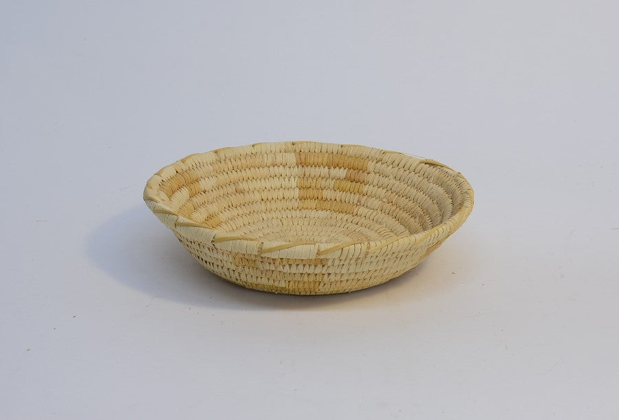 Papago basket, Southern Arizona, coiled Basket Tray of Yucca stem