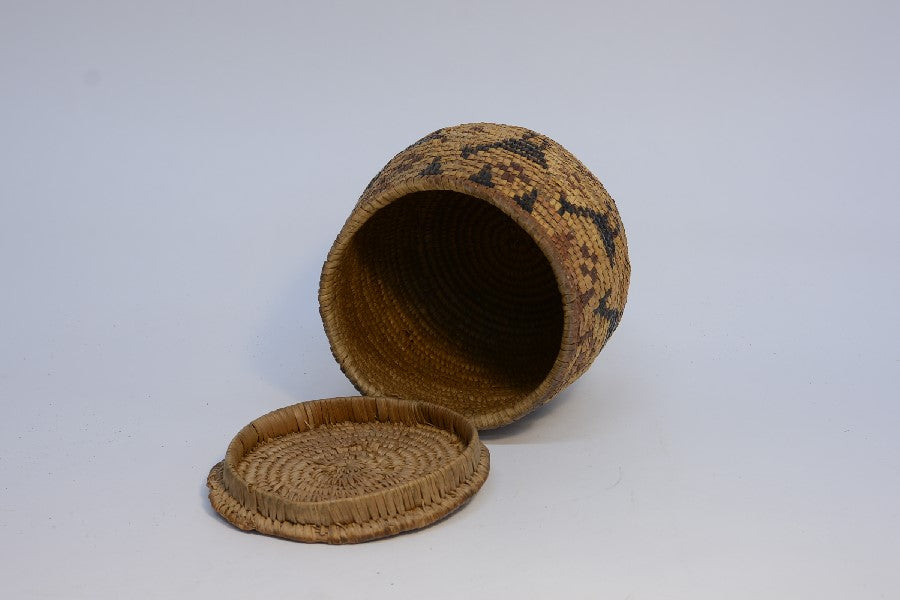 Salish Basket with Lid; Pictorial with Birds