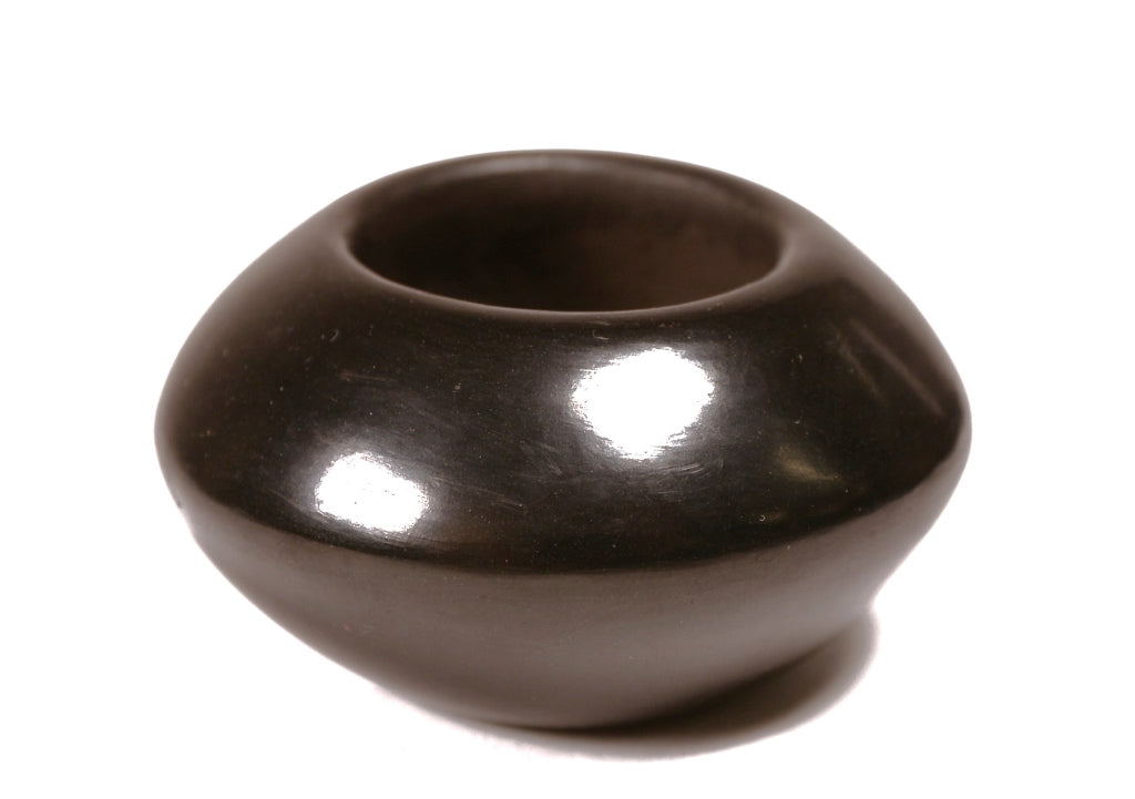 San Ildefonso Pueblo Pottery By Margie Pena
