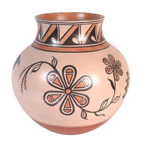 Santo Domingo Pueblo Pottery By Helen Bird