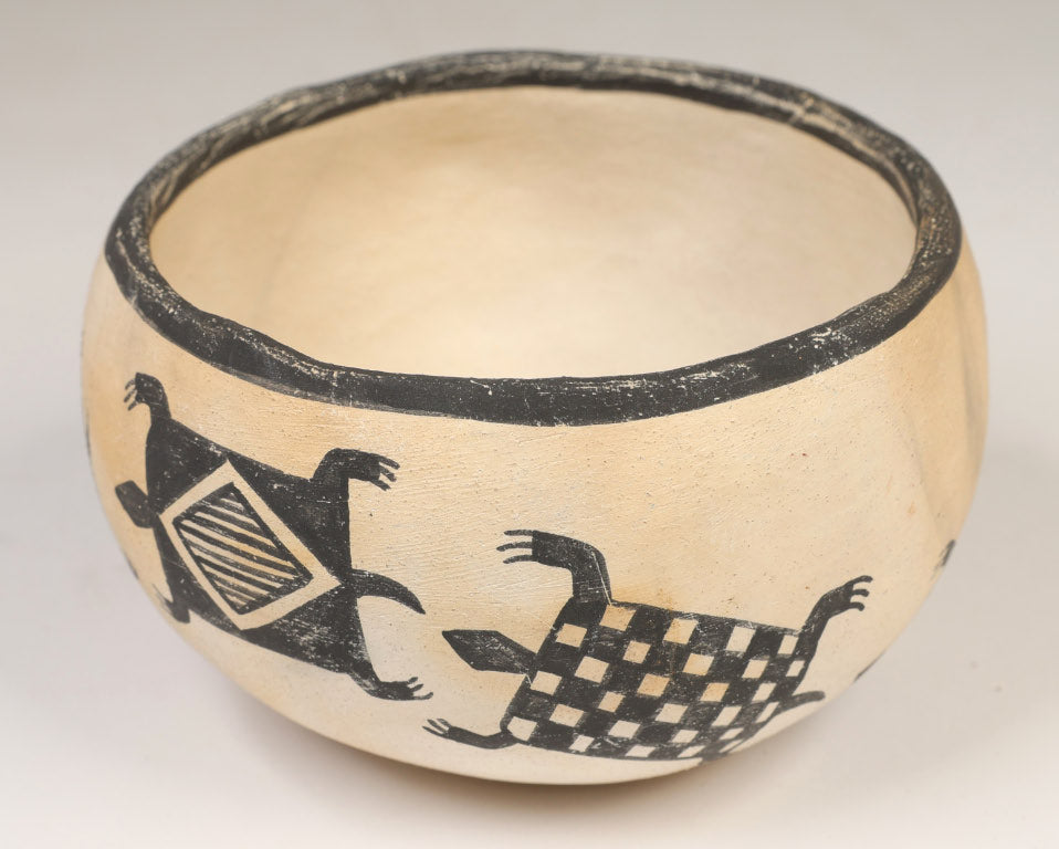 Laguna Pueblo Pottery By Michael Kanteena