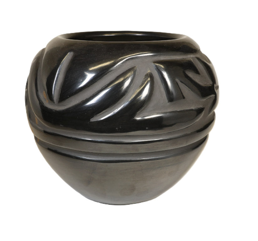 Santa Clara Pueblo Pottery By Arles Evelyn