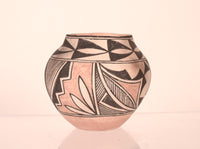 Laguna Pueblo New Mexico Pottery By Kanteena