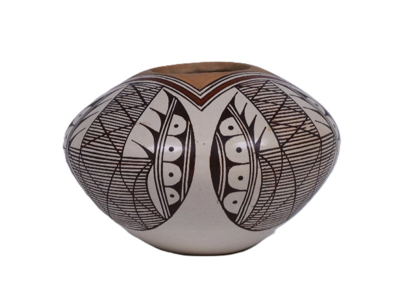 Fine Hopi Pottery by Tyra Naha "Bat Wing motif"