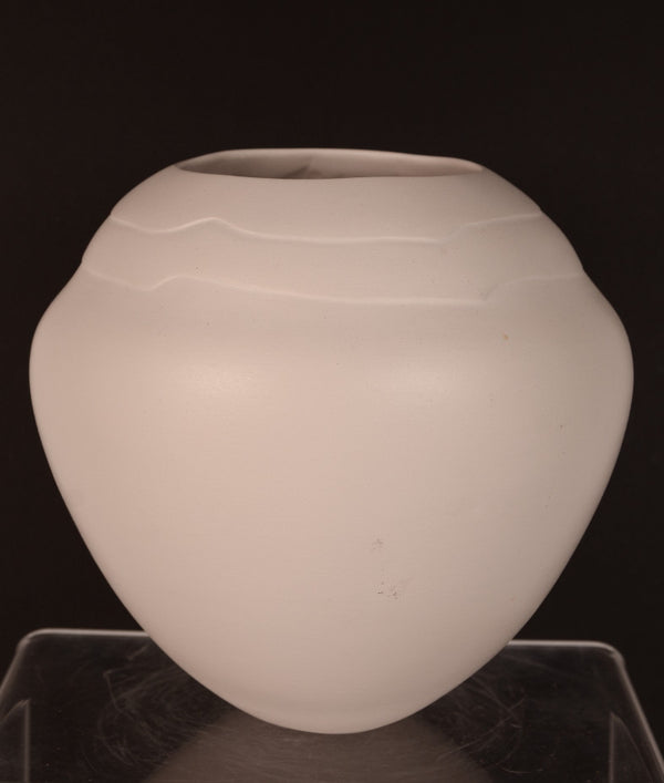 Winnebago (Ho-Chunk) Fine White Pottery by Jacquie Stevens