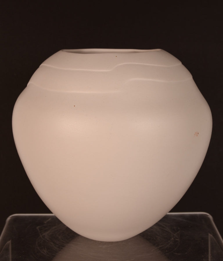 Winnebago (Ho-Chunk) Fine White Pottery by Jacquie Stevens