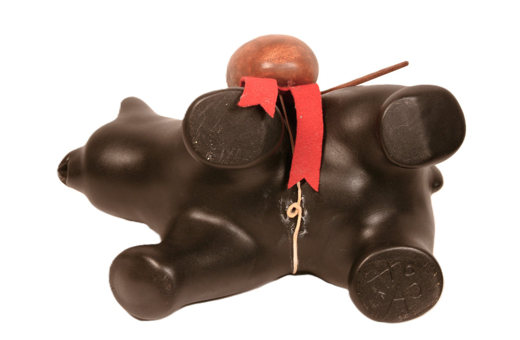 Large Choctaw Pottery Bear By Randy Chitto