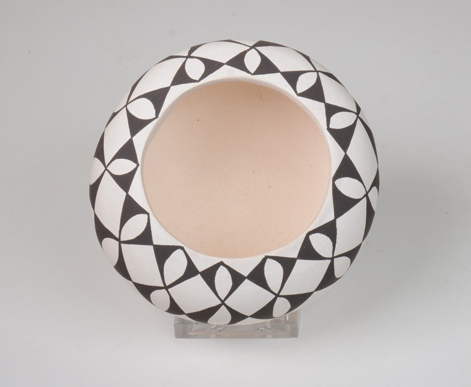 Acoma Pueblo Black on White Pottery Jar by Dolores Lewis