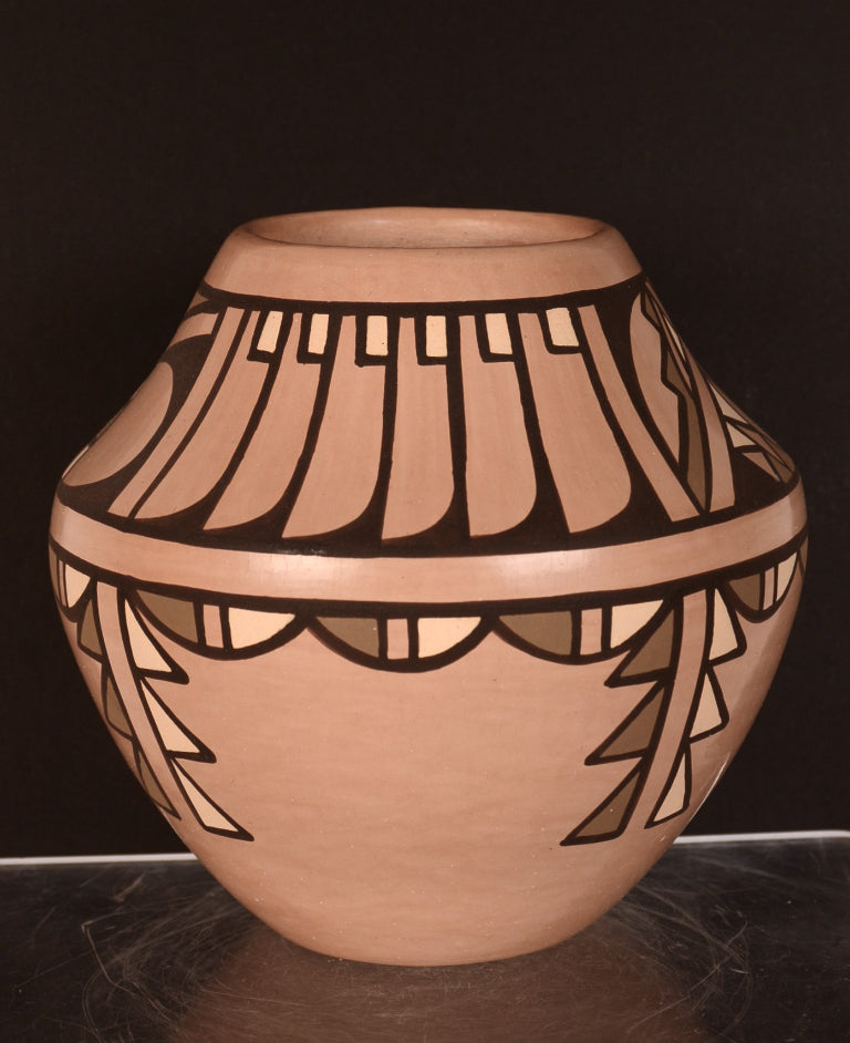 San Ildefonso Pueblo Pottery By Erik Fender (Than Tsideh)