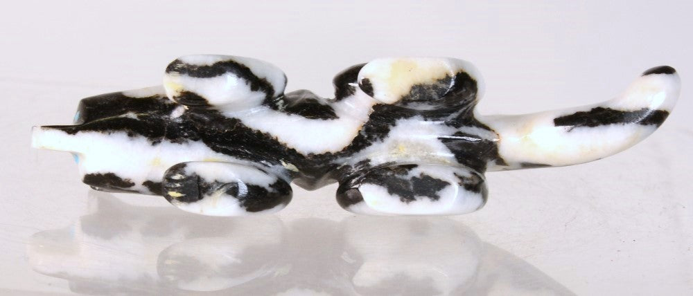 Zuni Mountain Lion Fetish - Zebra Stone - Jasper
