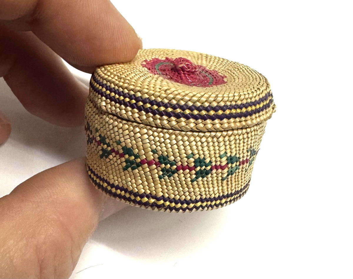 Miniature Makah Trinkit Basket with Lid