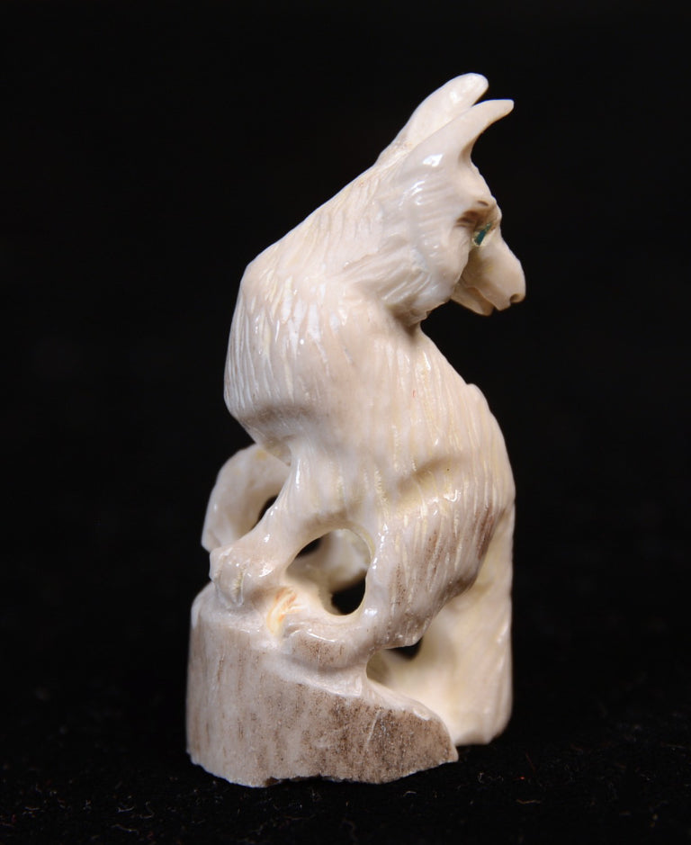 Zuni Pueblo Antler Fox Fetish By Elton Kaamasee