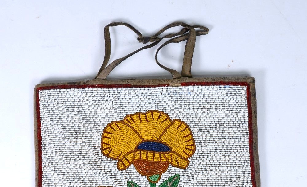 Plateau, Yakima,  Flat Beaded Hide Bag