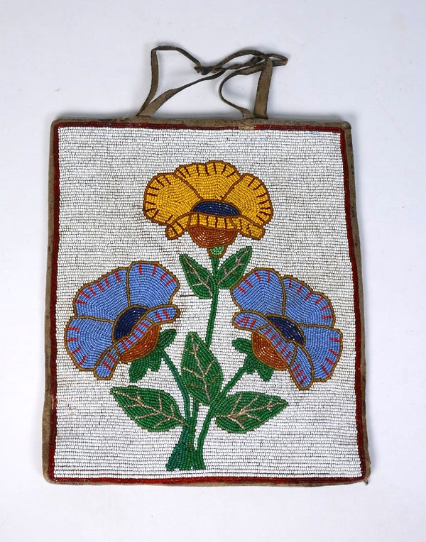 Plateau, Yakima,  Flat Beaded Hide Bag