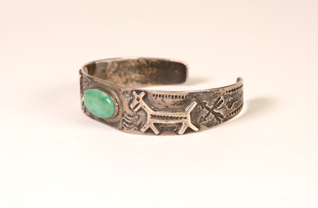 Navajo Bracelet Turquoise with Fred Harvey Dogs