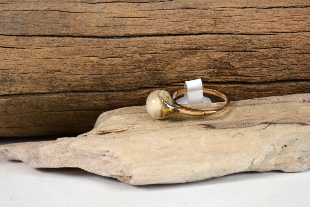 Inuit "Native Gold" Ring with Walrus Ivory Sphere setting Size 6 1/4