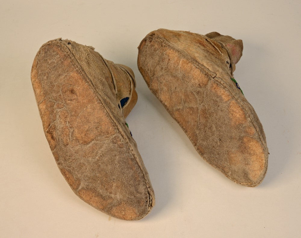 Santee Sioux Moccasins