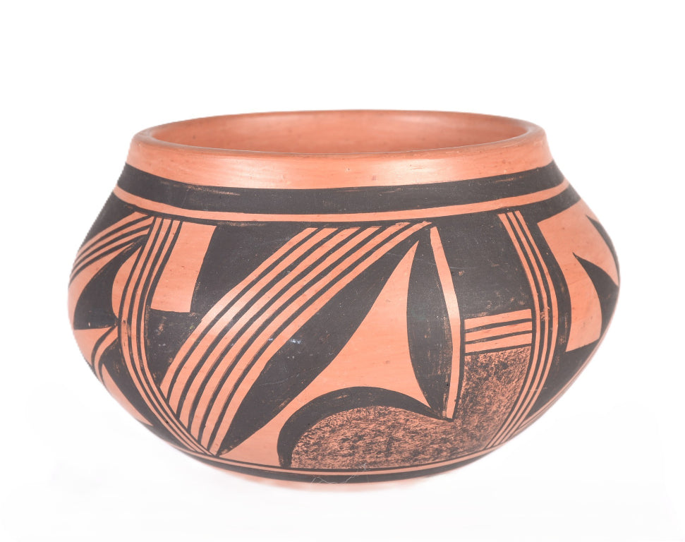 Hopi Pueblo Pottery By Evelyn Poolheeo