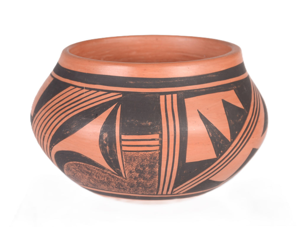 Hopi Pueblo Pottery By Evelyn Poolheeo