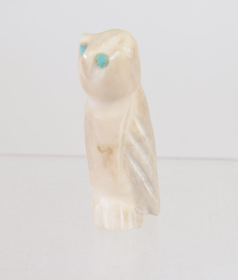 Older Zuni Antler Bird Fetish with Turquoise eyes Bobby Lonasee (d)