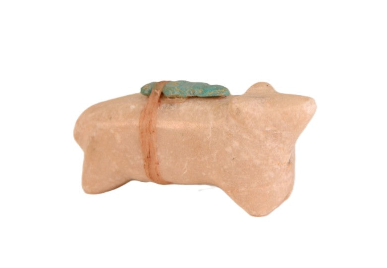 Vintage Zuni Bear Fetish - White Stone with Arrowhead Bundle