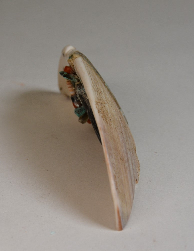 Large Mid 20th Century Zuni Shell Fetish