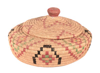 Quinault Basket with Lid and Nob