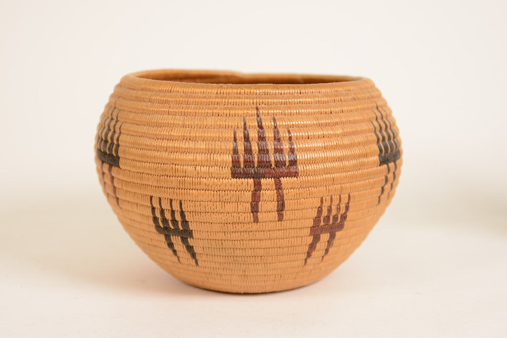Washoe degikup basket with tentative attribution to Tootsie Dick Sam (1885 - 1929)