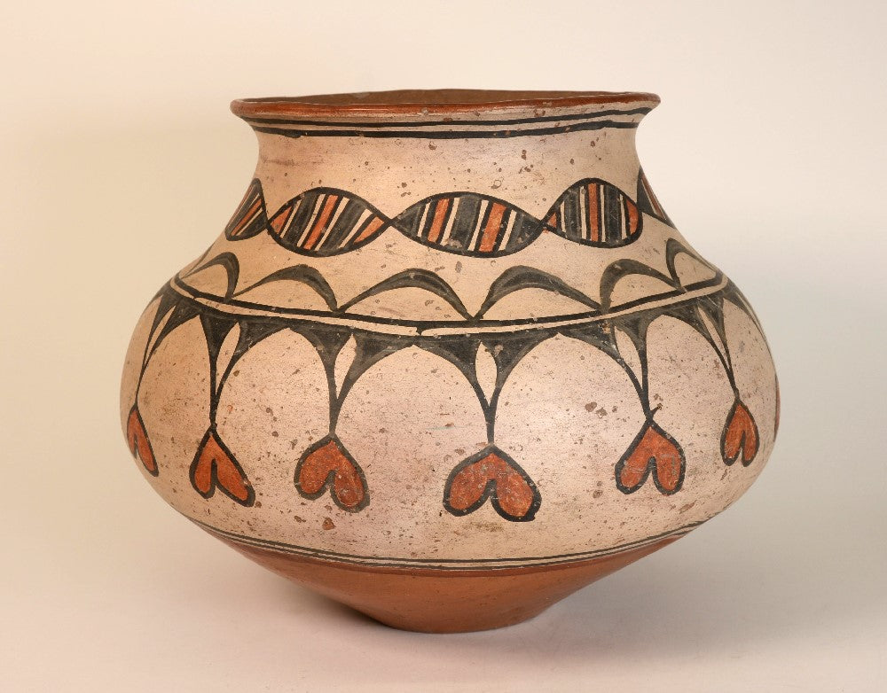 Early San Ildefonso Pueblo pottery jar by Marianita Roybal