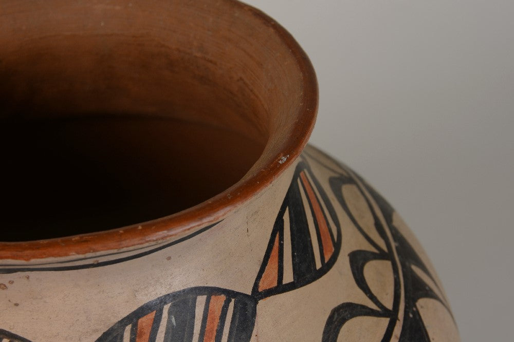 Early San Ildefonso Pueblo pottery jar by Marianita Roybal